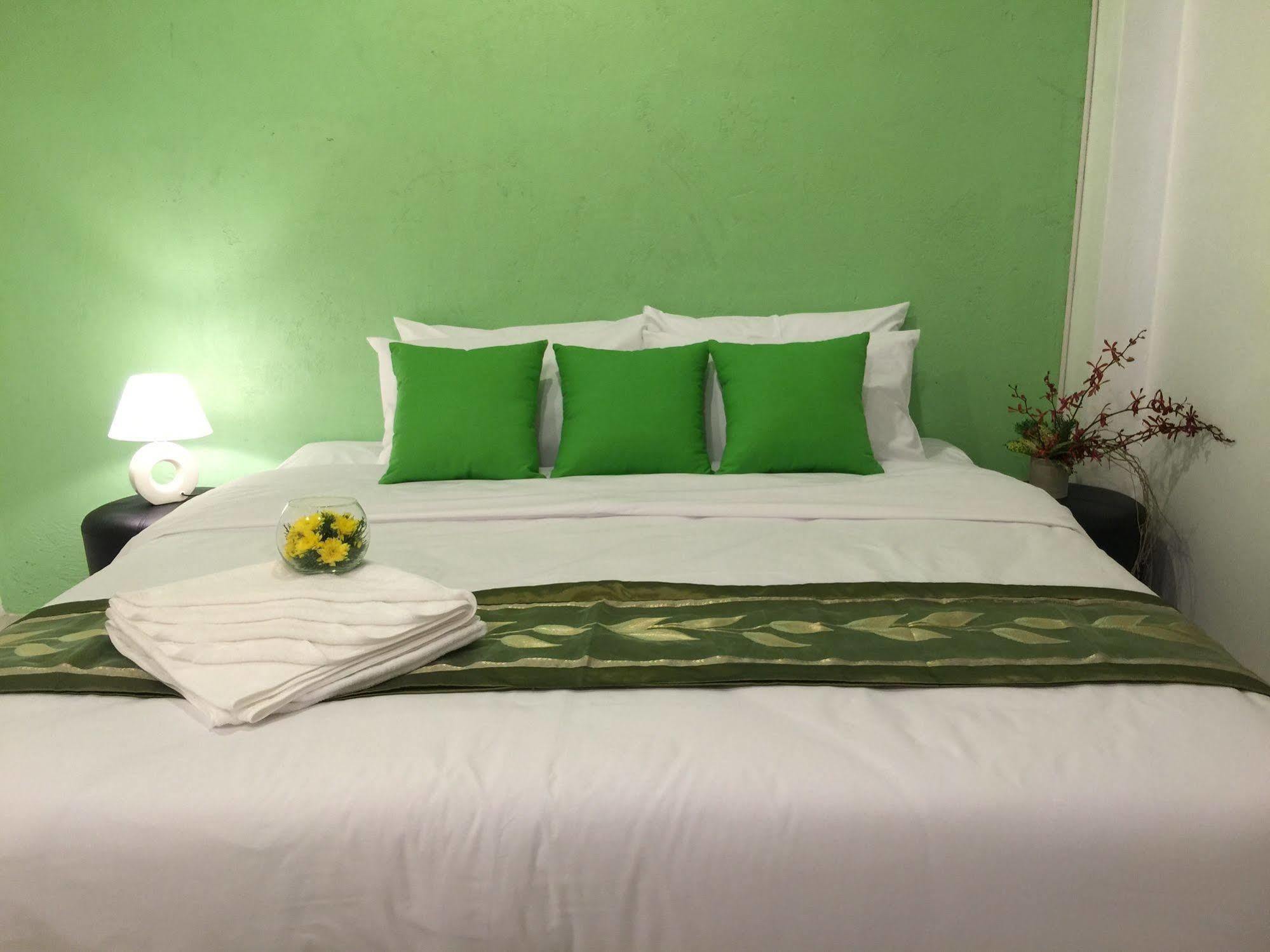 Oyo 1120 The Royhanna Beach Home Klong Muang Beach Ngoại thất bức ảnh