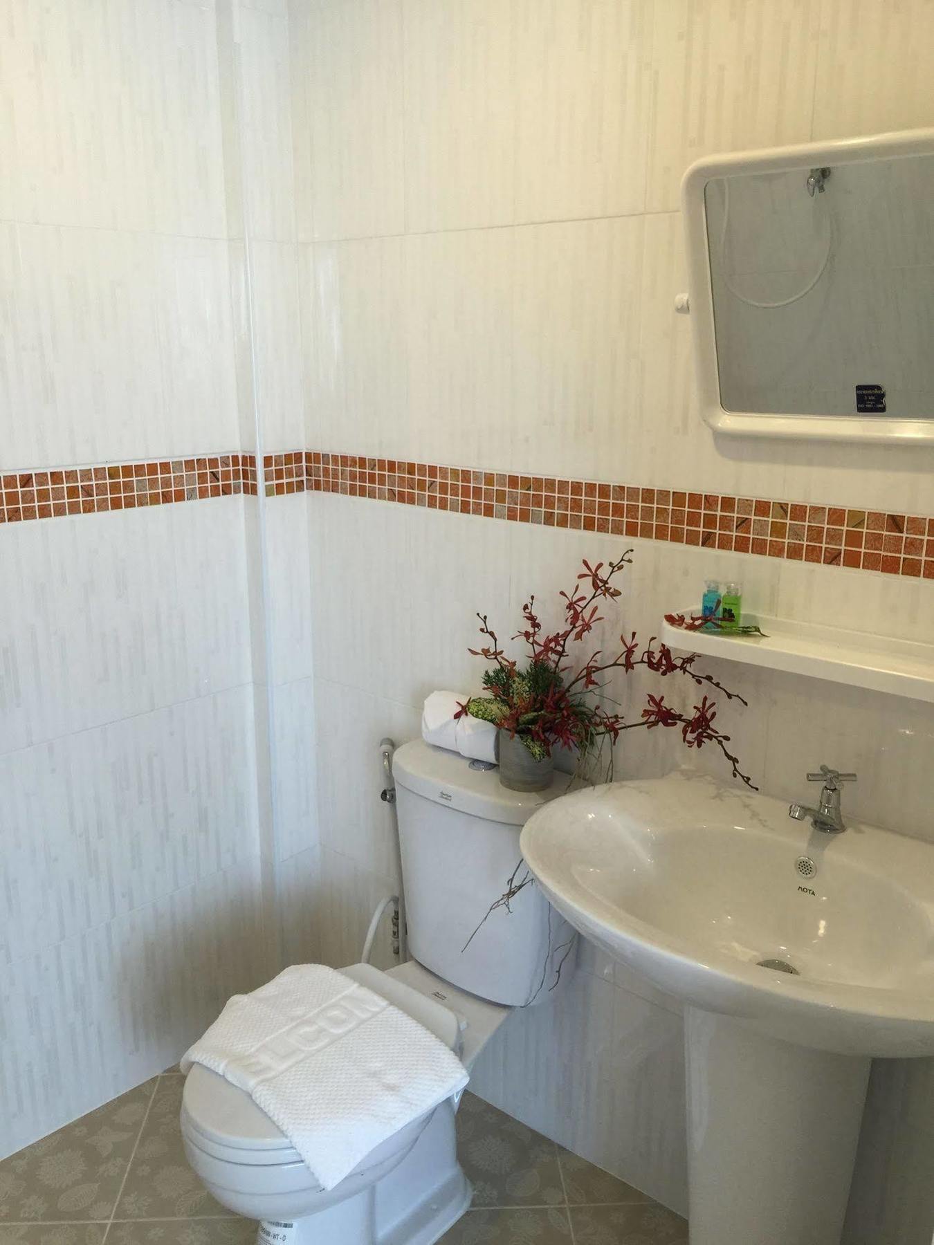 Oyo 1120 The Royhanna Beach Home Klong Muang Beach Ngoại thất bức ảnh